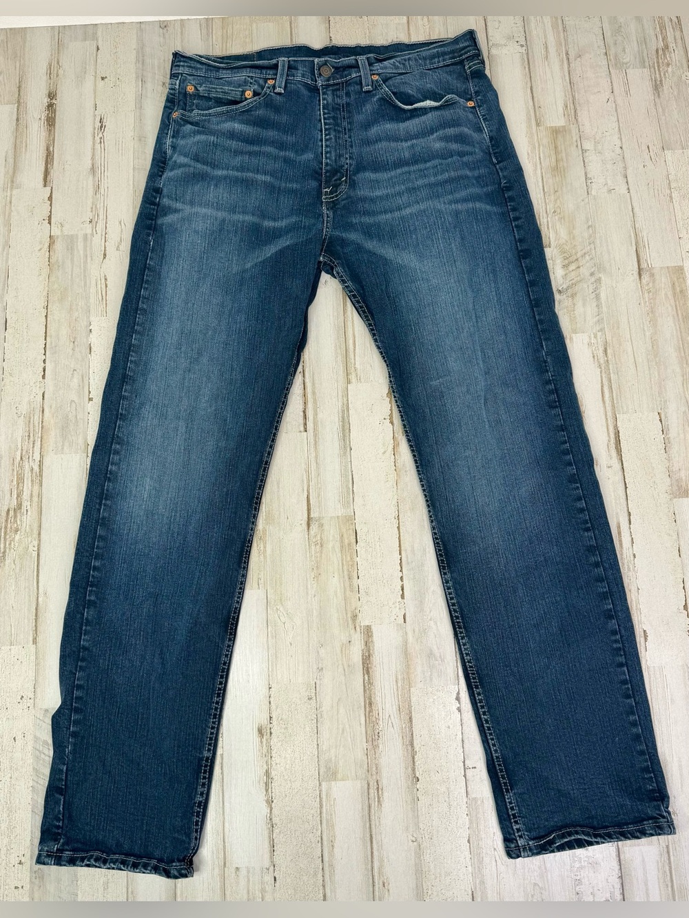 Levi's Men's 505 Regular Fit 36x32 Denim Jeans Medium Stonewash - Picture 2 of 12